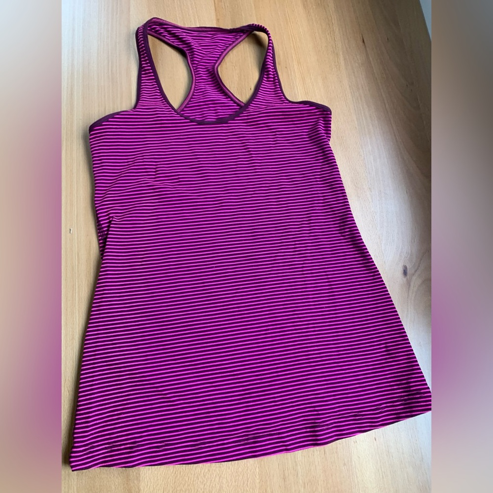 Lululemon racer back tank top - Size 6